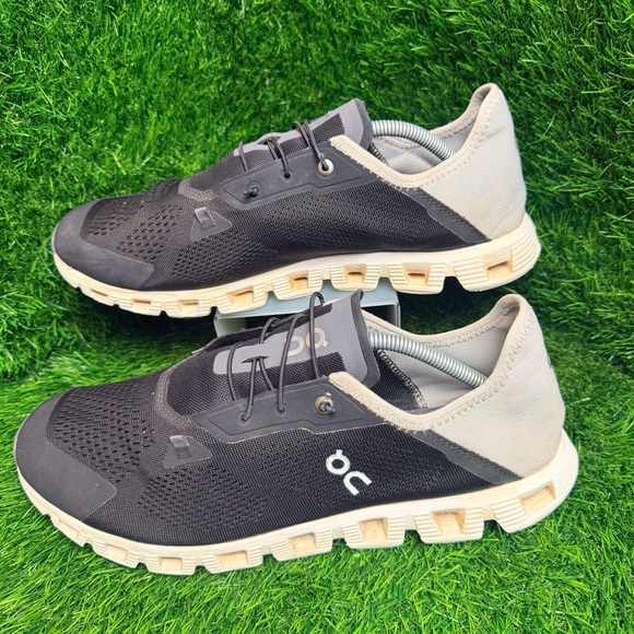 On Running Men's Black and Cream Sneakers - Picture 3 of 8